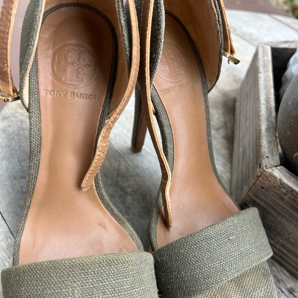 Elegant Tory Burch Amina Platform w Raffia Olive Green Sz 7 - Picture 8 of 9